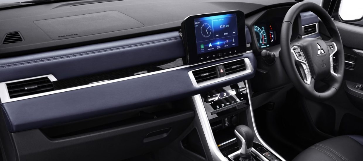 Horizontal Axis Design-Dashboard With Soft Pad Material Horizontal Axis Design-Dashboard With Soft Pad Material