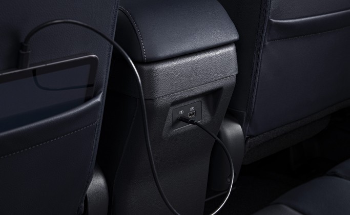 New 2nd Row Dual USB Ports New 2nd Row Dual USB Ports